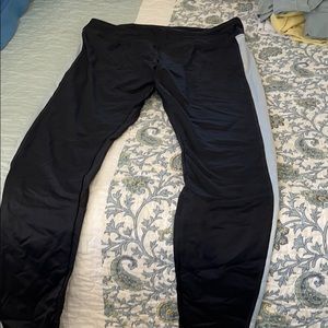 Black workout leggings